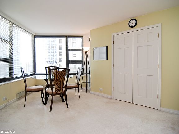5th image of 401 E Ontario St APT 806