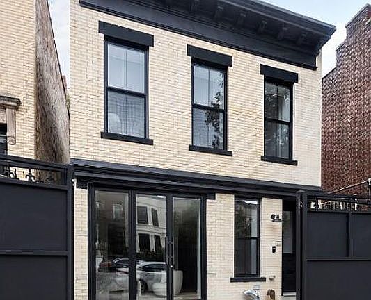 2nd image of 1209 Union St