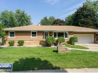 2224 N Mason St, Appleton, WI 54914