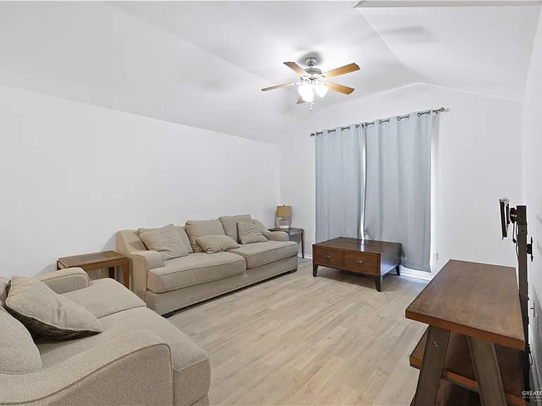 508 Pacific Ave — Photo 4