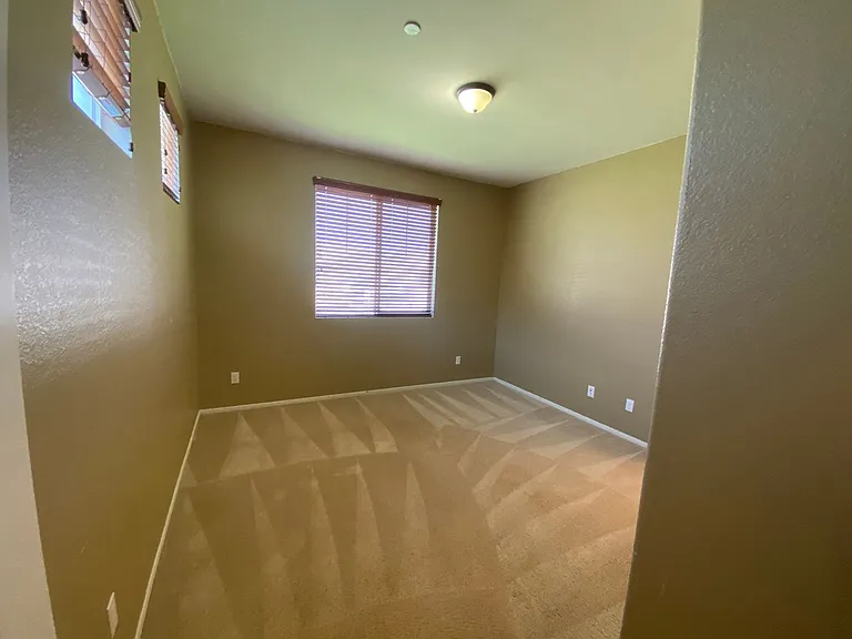 2274 Hay Market St — Photo 15