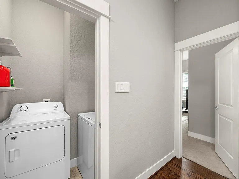 1314 W 21st St #B — Photo 29