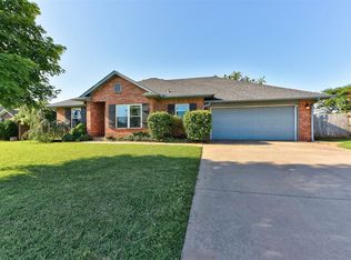 910 Taylor Ave NW, Piedmont, OK 73078