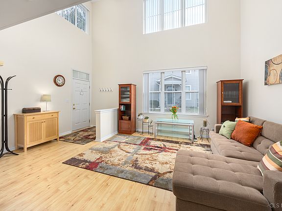 3rd image of 3019 Pleasant Plains Dr #3019