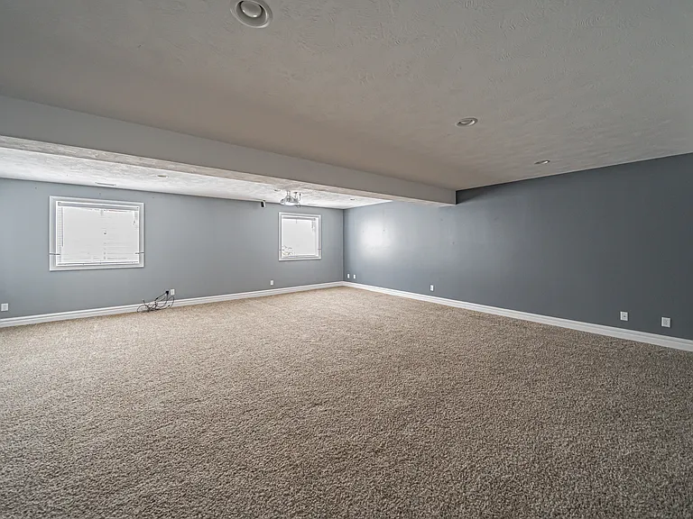 133 N 3762 E — Photo 25