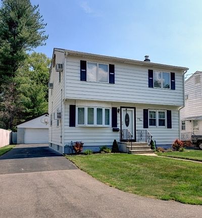 4th image of 33 S Valley Rd