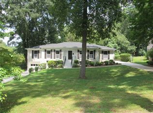 1121 Rebel Ridge Dr, Marietta, GA 30062