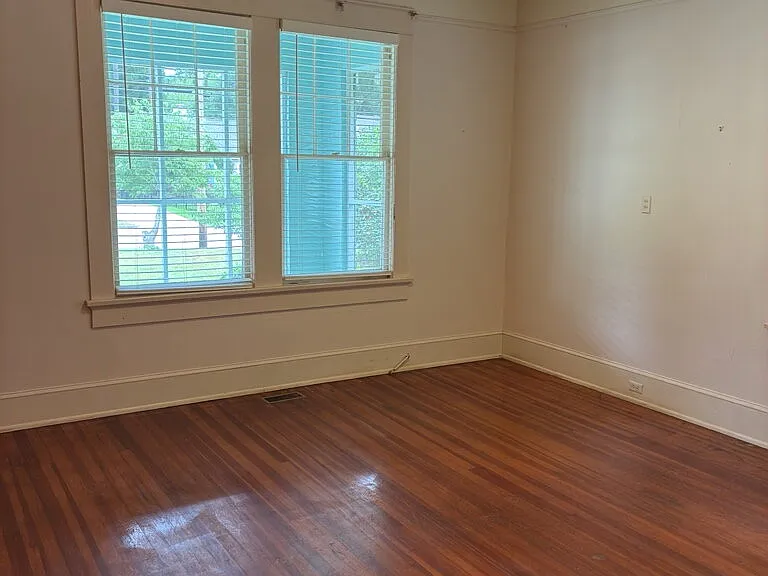 411 Central Ave — Photo 7