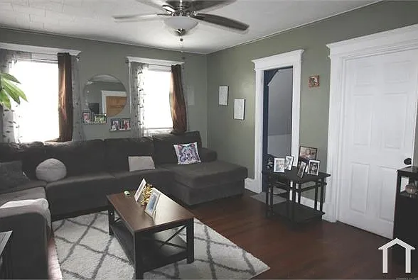 64 Rowe Ave #3