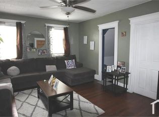 64 Rowe Ave Floor 3, Hartford, CT 06106