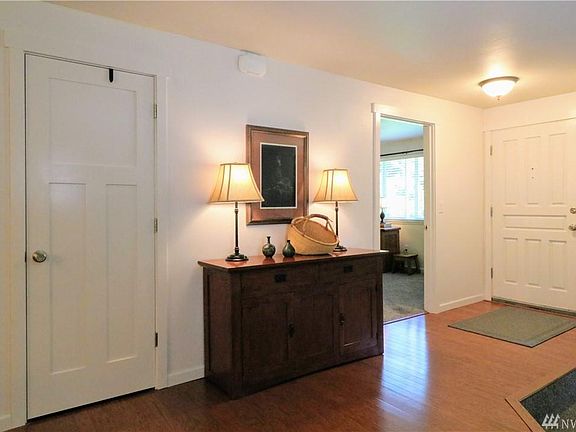 4th image of 4607 Claridge Dr SE