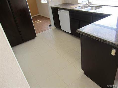 4th image of 25233 Delphinium Ave