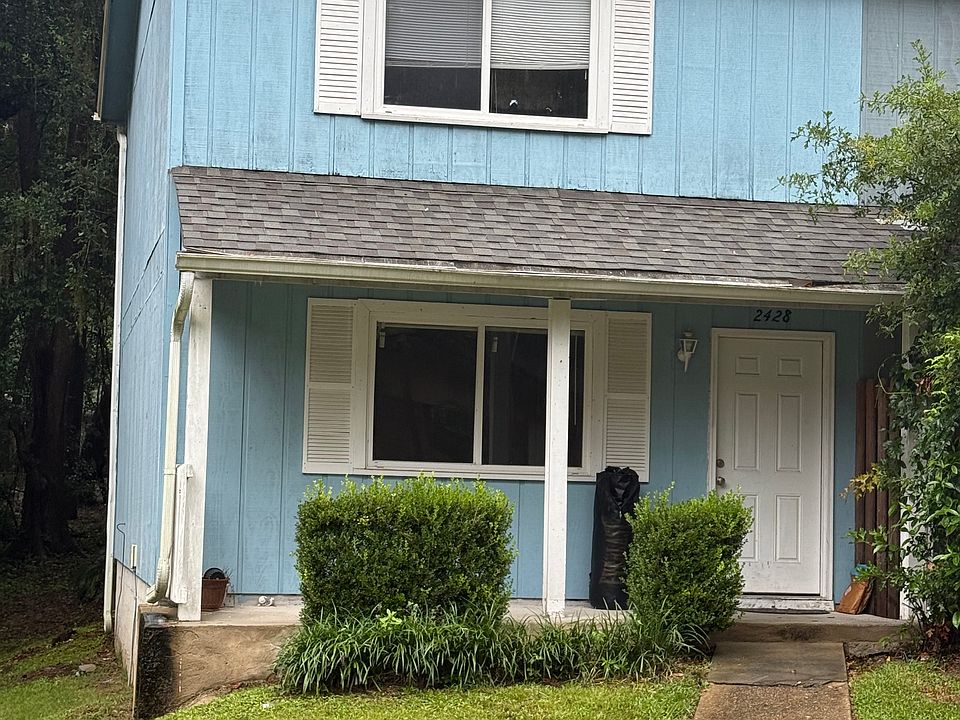 1st image of 2428 Ramblewood Ct