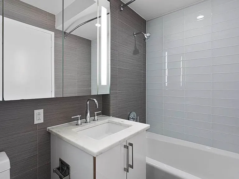 3 W 36th St #4D — Photo 6