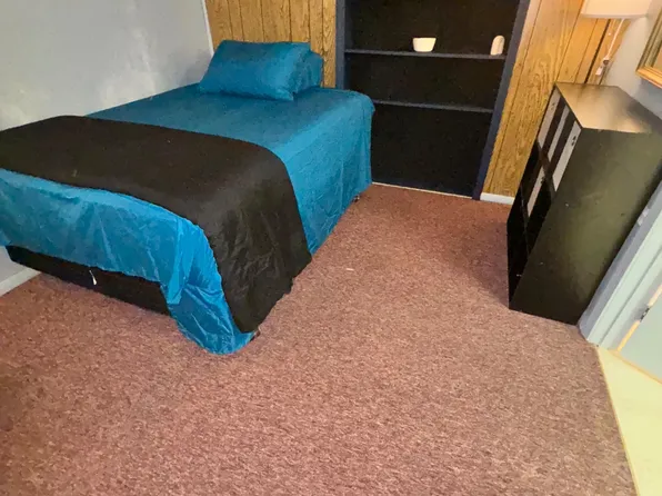 (undisclosed Address), Louisville, KY 40216