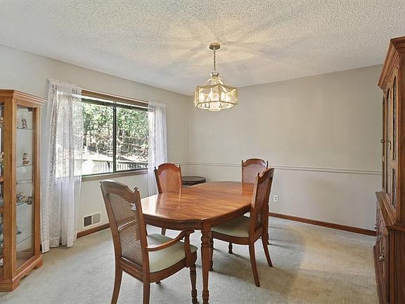 4th image of 4335 Revere Cir