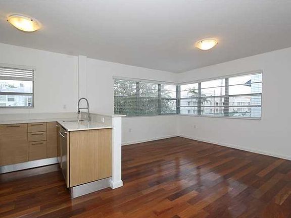 5th image of 1550 Pennsylvania Ave APT 120