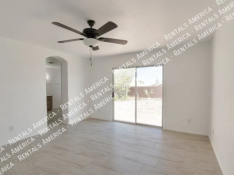 5573 W Dove Of Peace Dr — Photo 16
