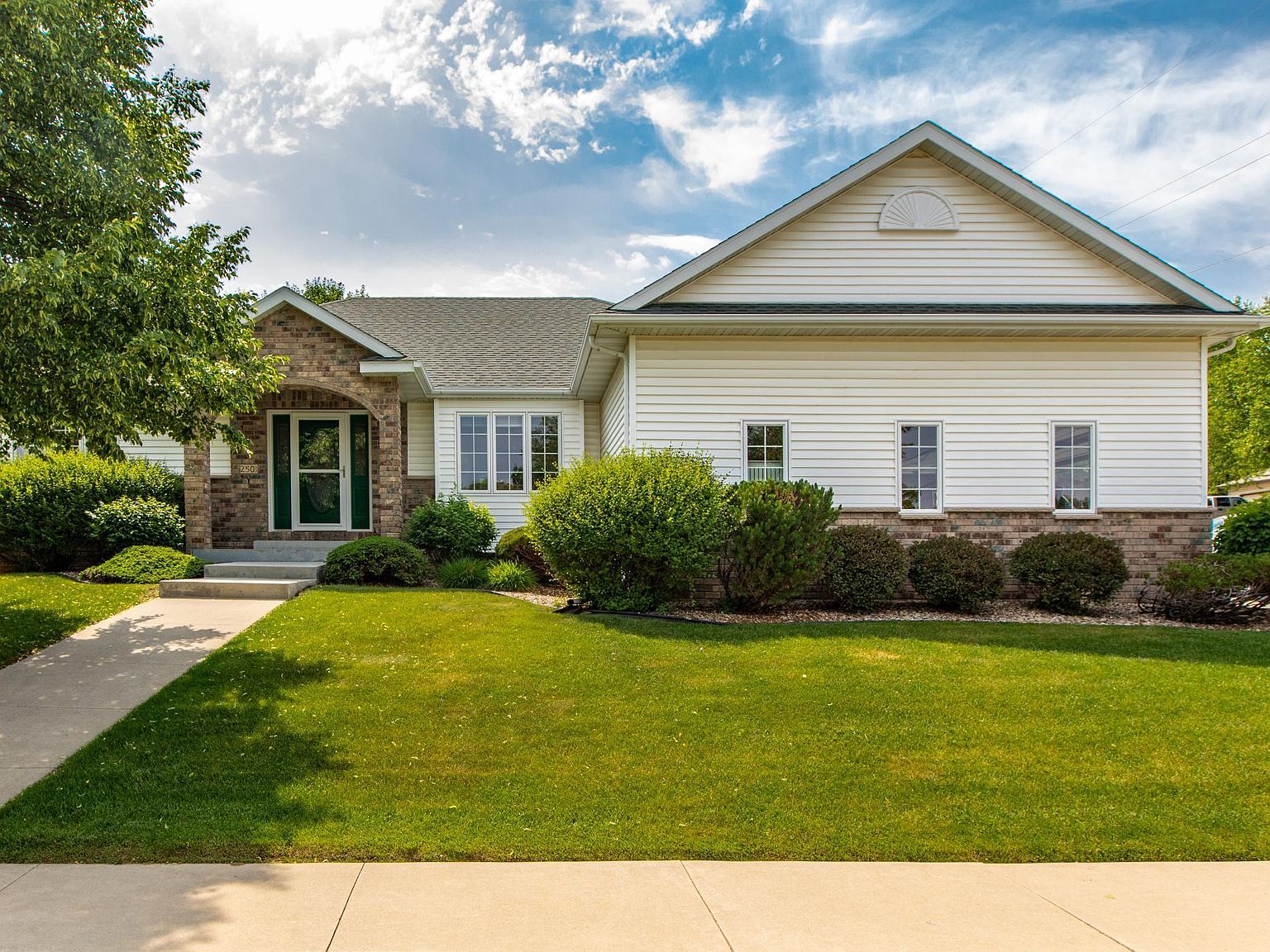 2501 Parkhill Ln SW, Rochester, MN 55902 Zillow