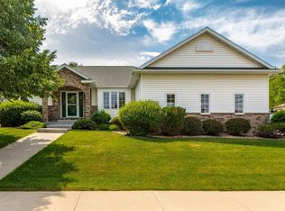 2501 Parkhill Ln SW, Rochester, MN 55902