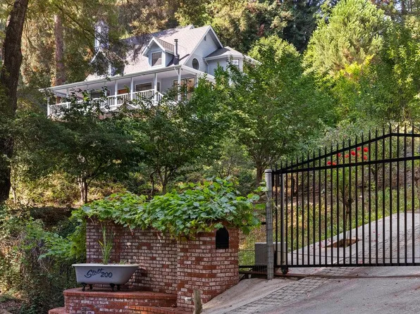 200 Laurel Grove Dr, Soquel, CA 95073