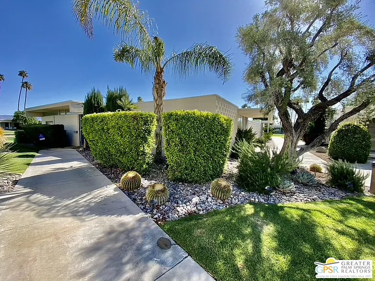 16 Lakeview Cir — Photo 24
