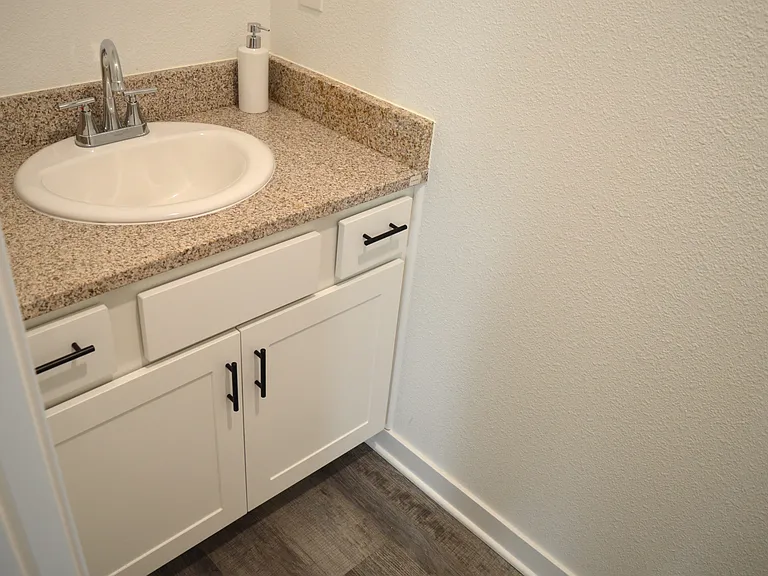 311 Alberts Dr — Photo 12