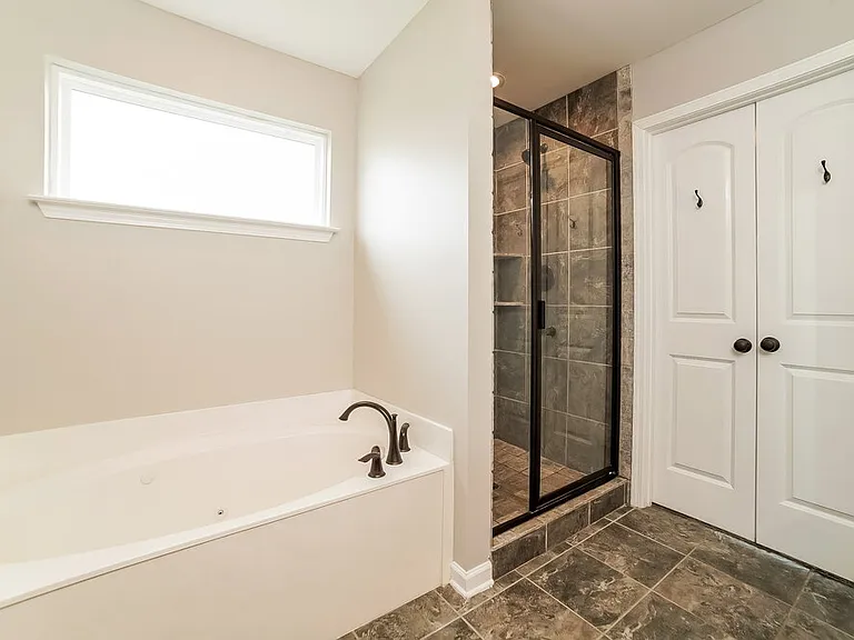 3173 Greenhouse Dr — Photo 15