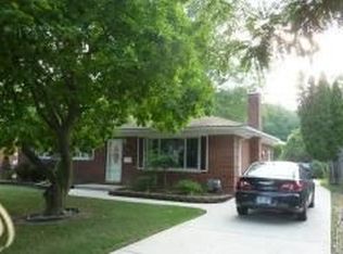 15015 Ellen Dr, Livonia, MI 48154