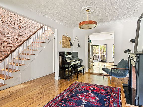 2nd image of 90 Pioneer St