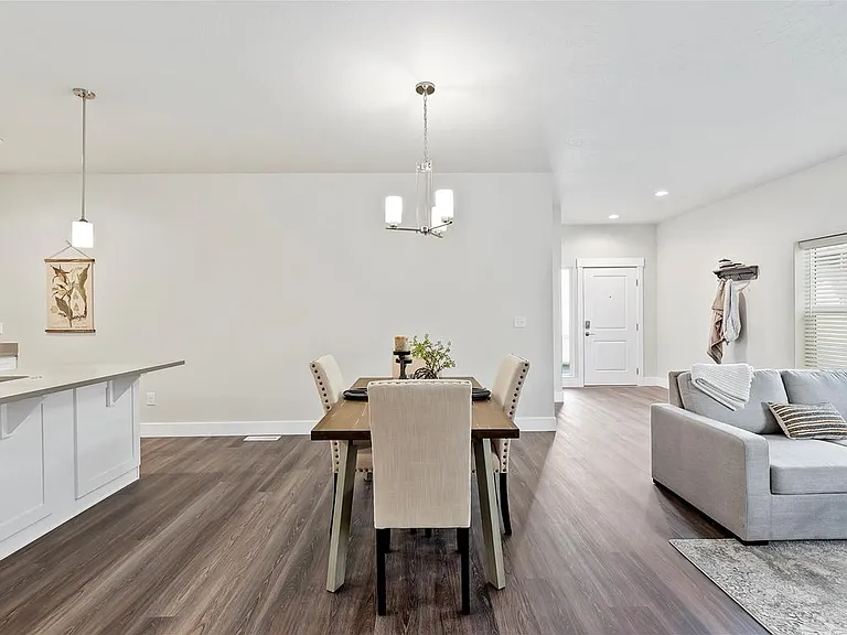 Cedar Crossing Luxury Townhomes — Photo 67