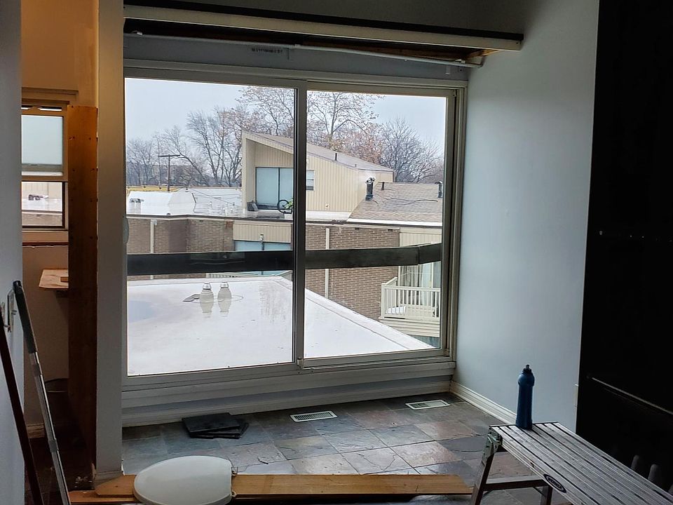 1st image of 27 Dickinson St Unit O