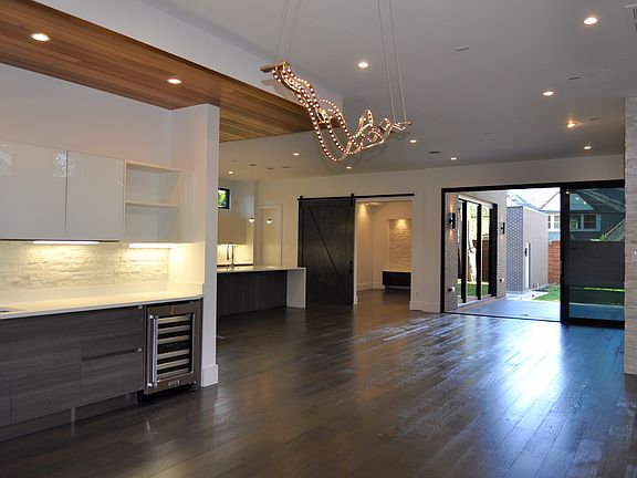 Wet bar, Living, Media Room