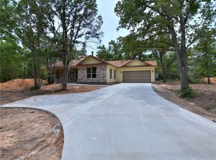 207 Blanket Flower Dr, Bastrop, TX 78602