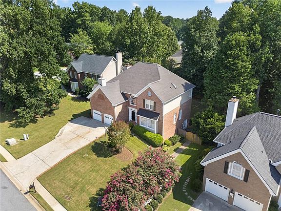4th image of 3155 Oak Hampton Way