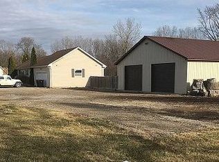 18555 Elwell Rd, Belleville, MI 48111