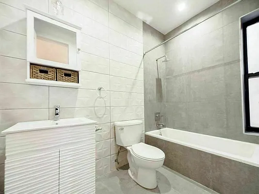 Rented by ERNY LLC | media 13