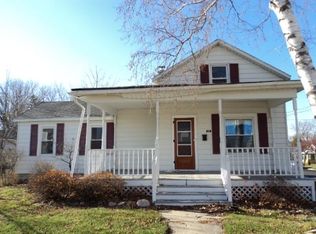 218 N Warren St, Watertown, WI 53094