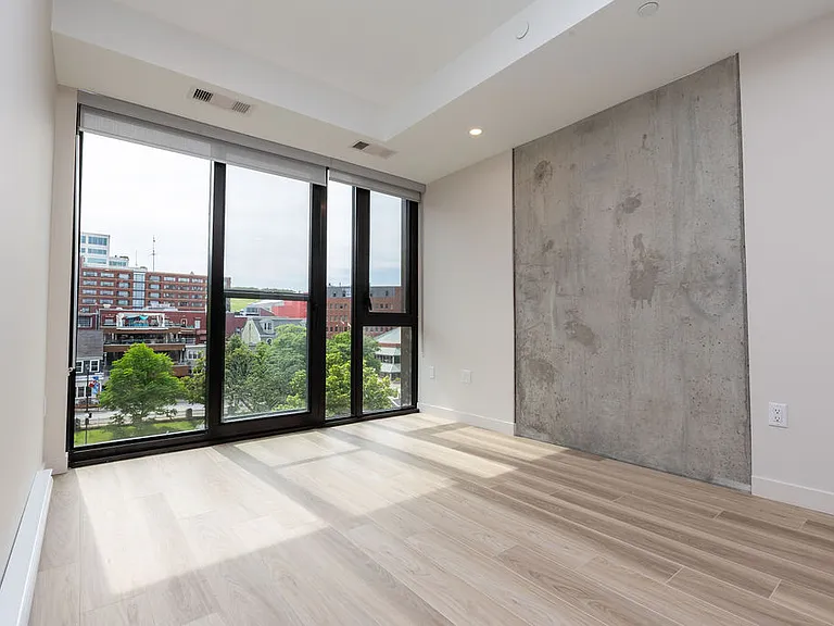 1730 Granville St — Photo 24