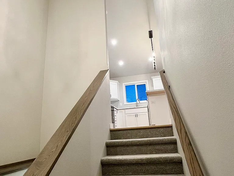 6868 Thomas St — Photo 8