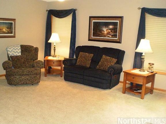 3rd image of 26454 Finley Ave