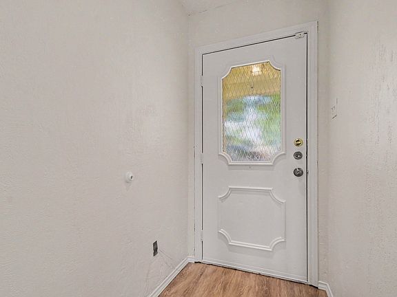 4th image of 2324 Harbinger Ln