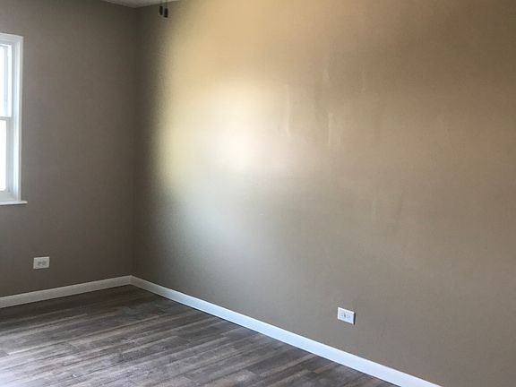 5th image of 1645 W Montvale Ave