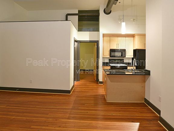 5th image of 132 N Sycamore St APT 207