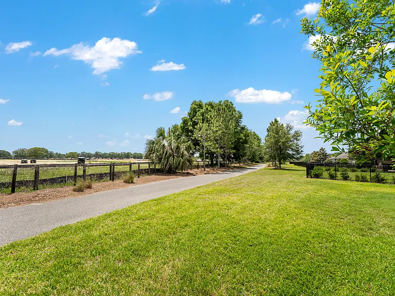 4958 NW 35th Lane Rd — Photo 60