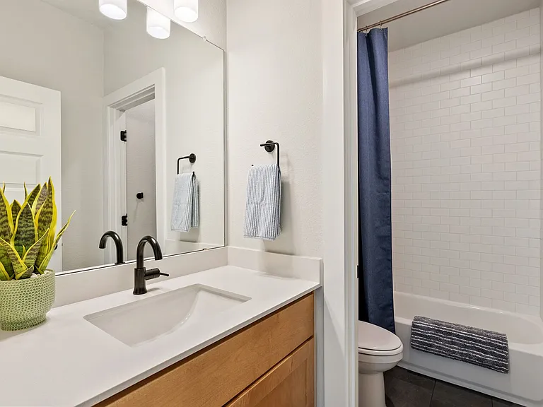 1211 N Roger Hanks Pkwy — Photo 25