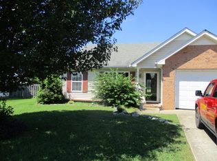 1256 Saint Andrews Dr, Murfreesboro, TN 37128