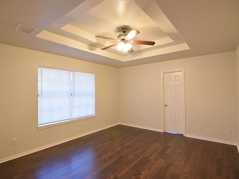 5805 Tropicana Ct — Photo 14
