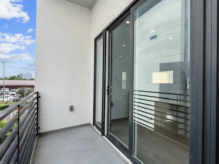 1621 Wheeler St #E — Photo 26