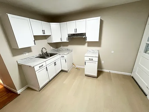 34 High St Photo 1